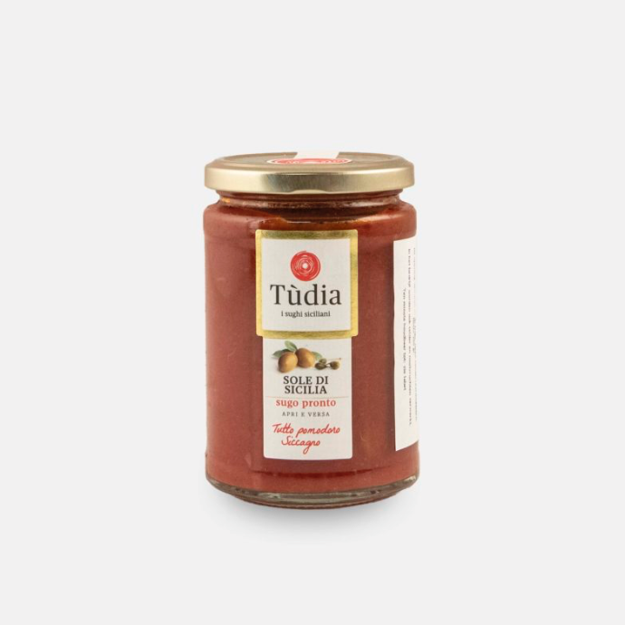 Tomatensaus met kappers en olijven