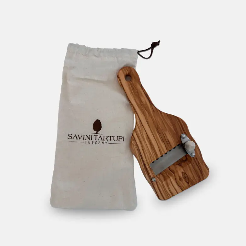 Truffelschaaf met houten handvat